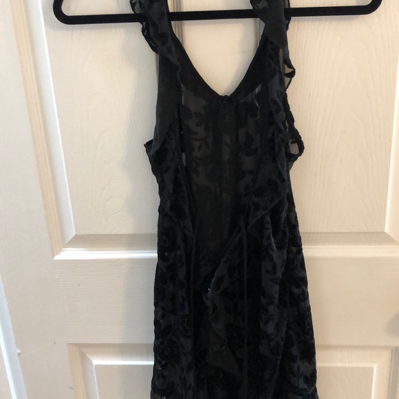 Princess Polly black floral dress - Picture 2 of 4